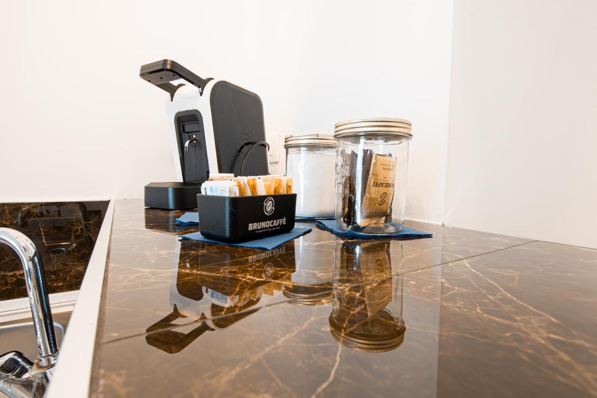 شقة Frizzcafe Loft In بولينيانو آ ماري المظهر الخارجي الصورة